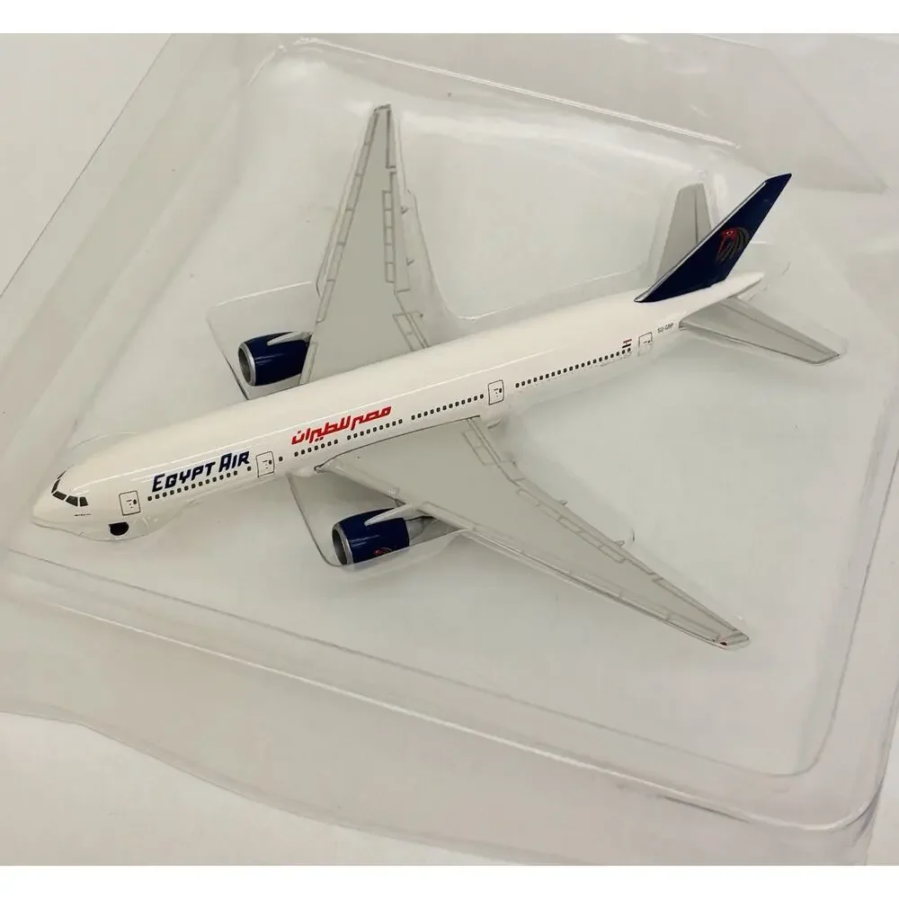 Herpa Wings 1:500 Egypt Air Boeing 777-200 Diecast 506410 New